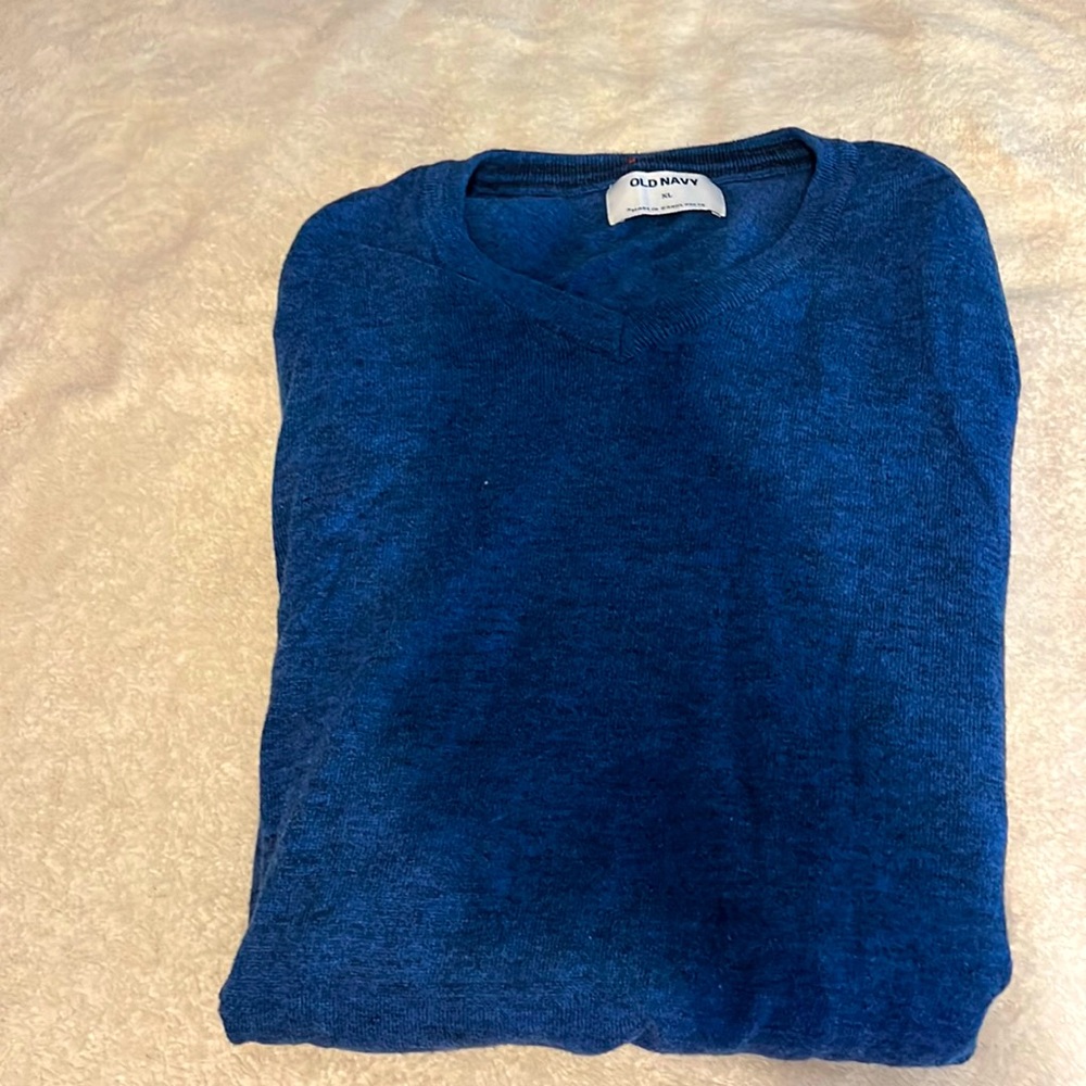 Men's blue Vneck XL sweater
